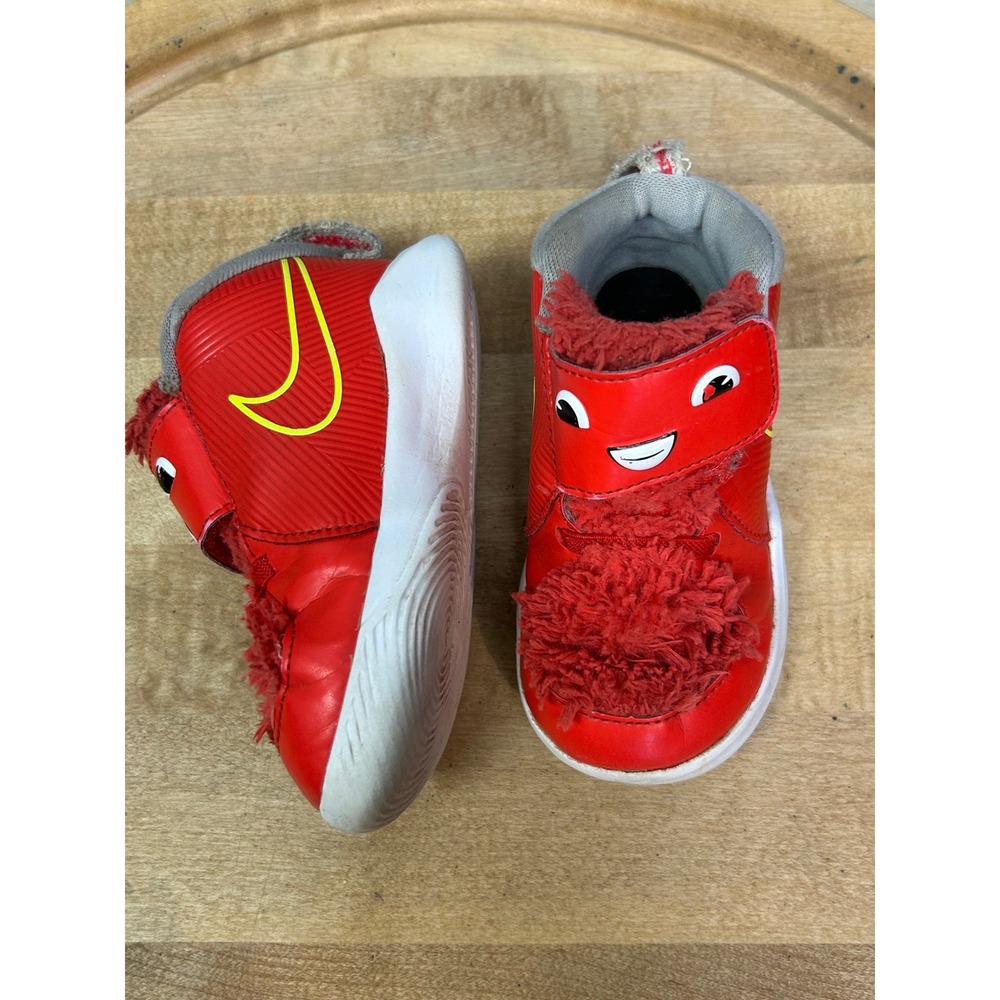Nike Sneakers Kids 7C Red Team Hustle Quick 2 Lil Monster CT4066-600‎ Fuzzy High